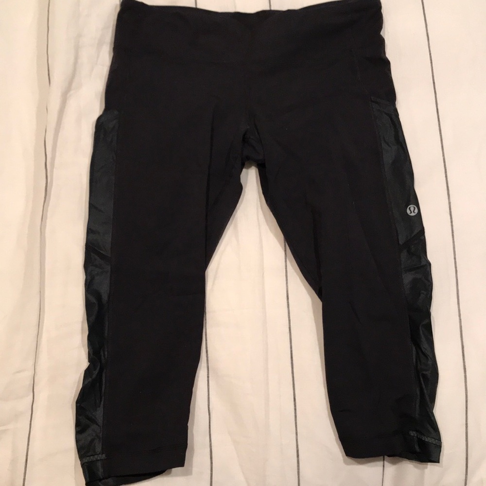 Lululemon Black Capri